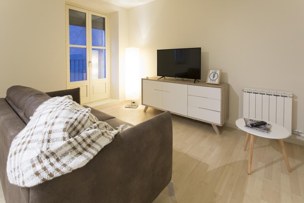 Appartement Bravissimo Cort Reial-3A à Gérone Extérieur photo
